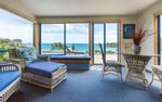 Waiheke Palm Beach Lodge - Manuka: 8224