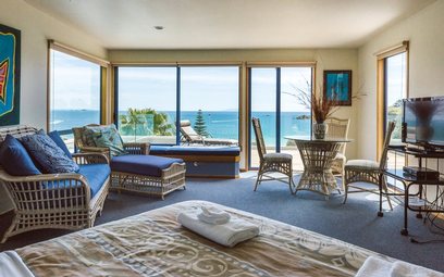 Waiheke Palm Beach Lodge - Koru: 8223