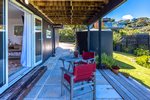 Waiheke Relax on Newton: Indoor outdoor flow