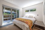 Waiheke Inside Out House: Bedroom