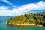 Waiheke Panoramic Views: Cliff position