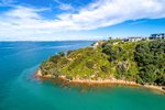 Waiheke Panoramic Views: Cliff position