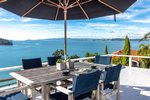 Waiheke Panoramic Views: Deck view