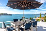 Waiheke Panoramic Views: Deck view