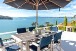 Waiheke Panoramic Views: Deck