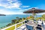Waiheke Panoramic Views: Deck view
