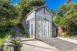 Waiheke Little Ocean Hideaway: Little Oneroa boathouse