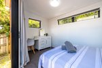 Waiheke Bay Breeze Retreat: Bedroom outlook