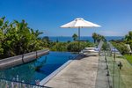 Waiheke L'Appartement Bleu: View from the pool