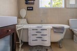 Waiheke L'Appartement Bleu: Bath