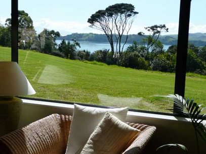 Waiheke Island Dream Cottage: outside view