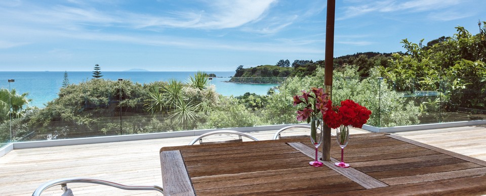 Visit Waiheke - Palm Beach Lodge - Koru