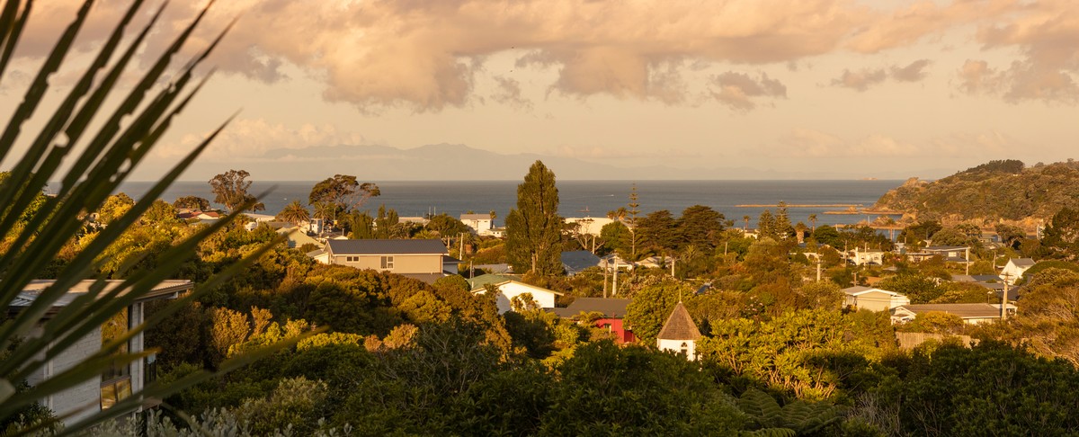 Visit Waiheke - Church Bay Escape - Apartment 1